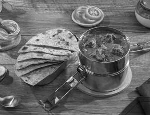 Mutton Curry - 5-GRAIN ROTI Meal
