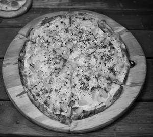 Cheese corn pizza 