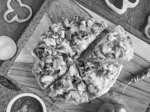 Chicken Tikka Special Double Crust Pizza [8 Inches]