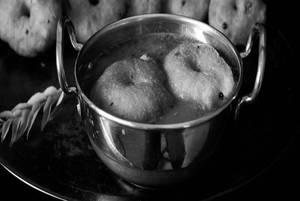 Sambar Vada ( 3 Pcs)