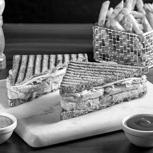 Paneer Tikka Grilled Sandwich