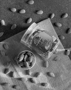Almond 250gm [online]