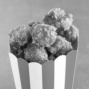 Chicken balls [8 pieces]