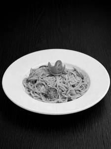 Lemon Butter Garlic Spaghetti