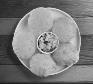 Puri (4 Piece) With Sabji
