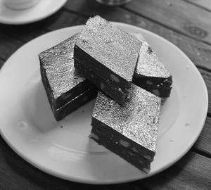 Anjeer kaju Katli 500 Gm