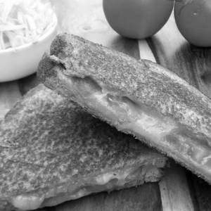 Classic Tomato Cheese Sandwich