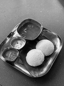 Plain Idli ( Mallige Idli - 2 Pcs )