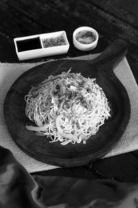 Veg Hakka Noodles