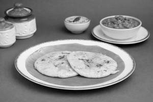 Onion Uttapam (2 Pc)
