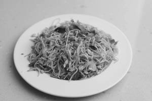 Chilli Garlic Noodles Pork