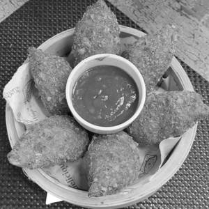 Veg Kurkure Momos