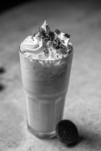 Oreo Vanilla Shake