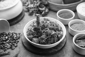 Mutton Do Pyaza (4 Pcs)