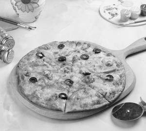 Smoky Cottage Cheese Pizza