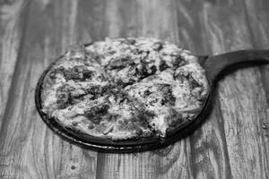 Chicken Schezwan Pizza