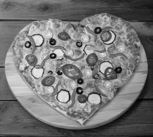 Heart Shaped Videsi Veg Pizza