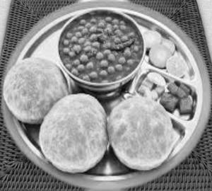 Poori sabzi