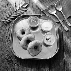 Authentic South Indian Medu Vada With Sambhar And Surprise Chutney
