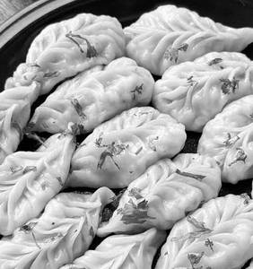 Steam Momos Full (8 Pcs)