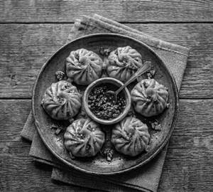 Schezwan Momo [6 Pieces]