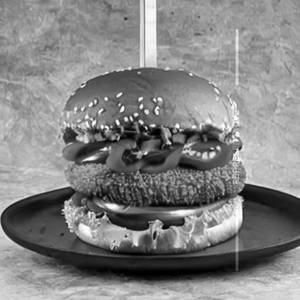 Sweet chilli paneer burger                                                                                                       