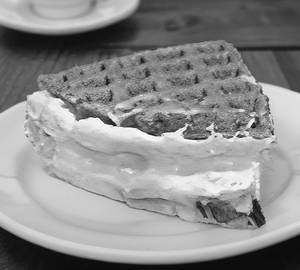 Pistachio Royale Crunch Waffle