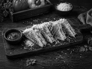Vegetable Cheese Grilled Sandwich [ 235 Grams ]