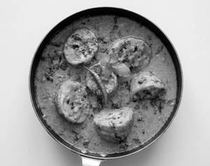 Dum Aloo Banarasi