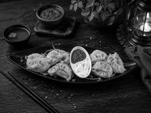 Steam Momo [ 180 Grams ]