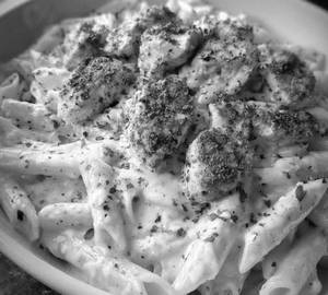 Alfredo Chicken Supreme Pasta