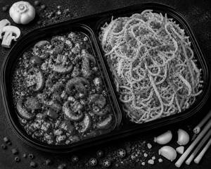 Veg Haaka Noodles With Garlic Mushroom Gravy