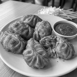 Veg Fried Momos