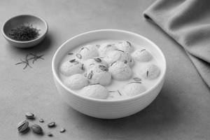 Angoori Rasmalai