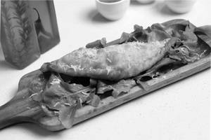 Pesto, Cheese & Tomato Calzone (Del)