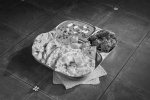 Paneer Butter Masala Naan Feast Combo