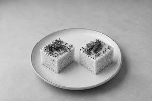 Plain Dhokla Plate [2 Pcs]