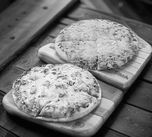 Margherita Paneer Pizza (6 Inches)