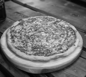Paneer Butter Masala Pizza (11 Inch)