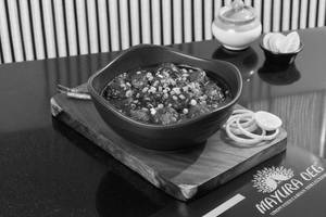 Veg Manchuria (gravy)