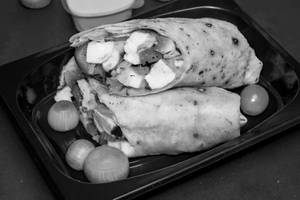 2 Paneer Tikka Roll