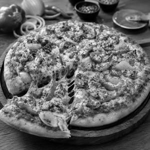 Spicy Indian Style Pizza