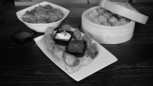 Chilli Paneer + Fried Rice+ Hakka Noodle + Fried Momos       