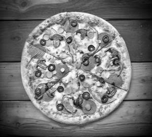 Swastik special pizza
