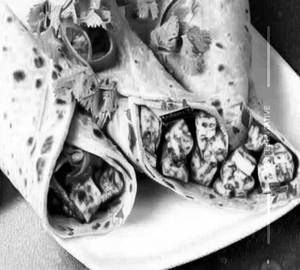 Schewan paneer roll                                           
