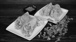 Malai Chaap Roll [Half] With Tandoori Chaap Roll [Half]       