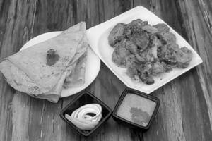 Tandoori Chaap With 2 Rumali Roti       