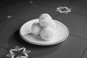 Rava Laddu