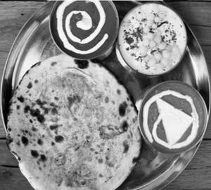 Laccha Paratha Thali