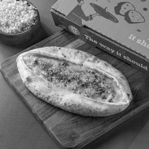 Jain Chilli Cheese Pide